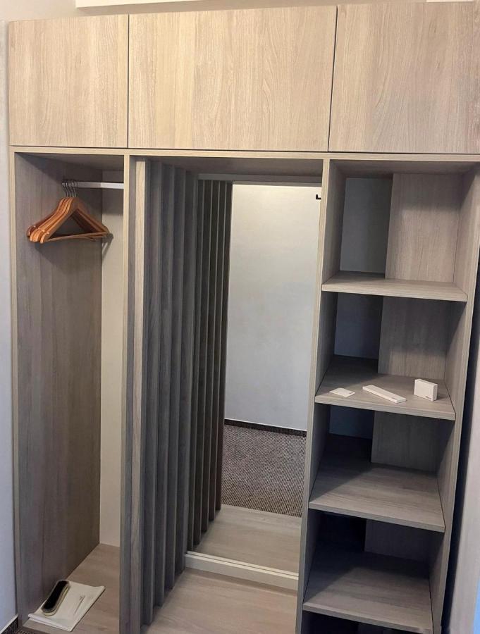 Hotel Alexis Kaloşvar Dış mekan fotoğraf