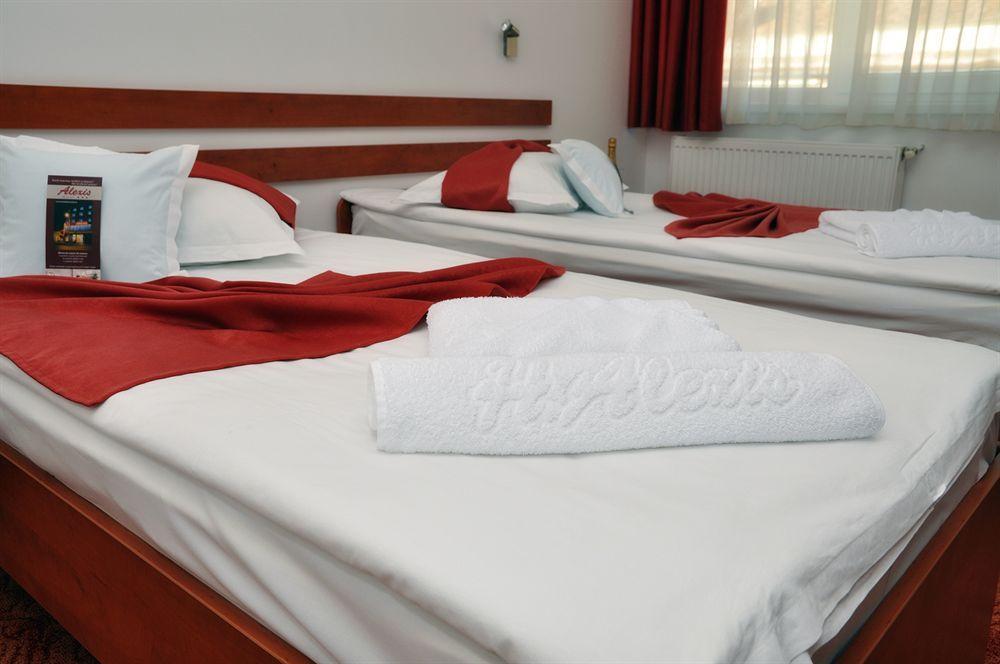 Hotel Alexis Kaloşvar Dış mekan fotoğraf