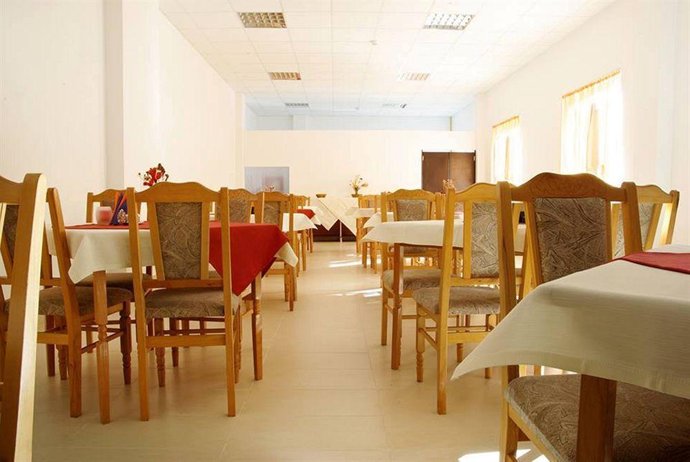 Hotel Alexis Kaloşvar Dış mekan fotoğraf